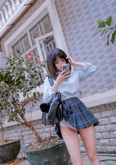 雪柔公车被侵犯